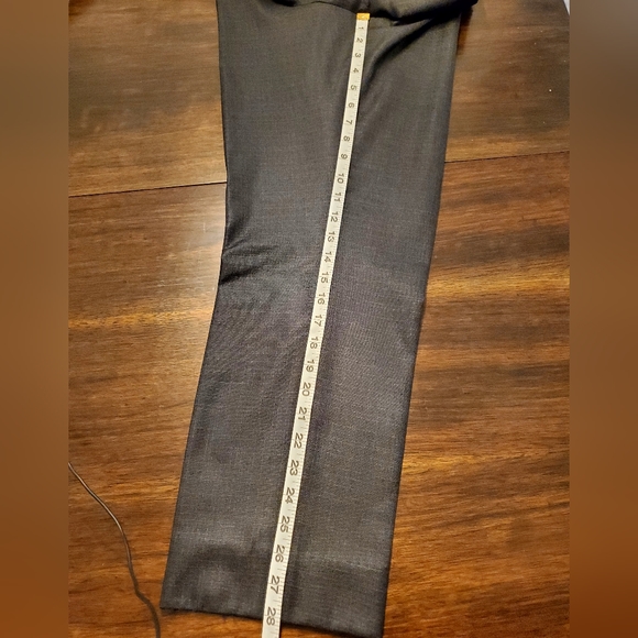 Charcoal Grey Suit - Kenneth Cole Reaction - 42R - Picture 8 of 12